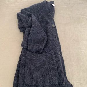 Everlane black sweater